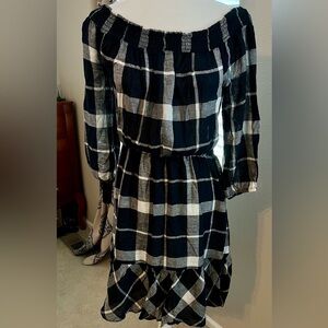New York & CO Black & White Off the Shoulder Dress Size XS